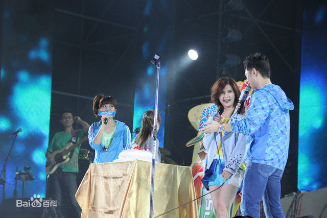 陈嘉桦(Ella、 Water（出道前）)2010个人代言舒跑素颜照壁纸