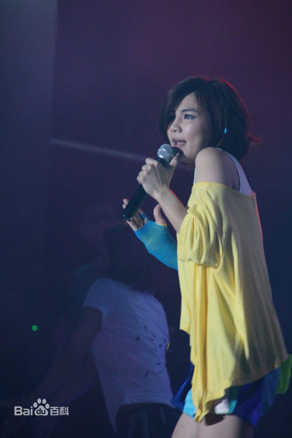 陈嘉桦(Ella、 Water（出道前）)2010个人代言舒跑素颜照壁纸