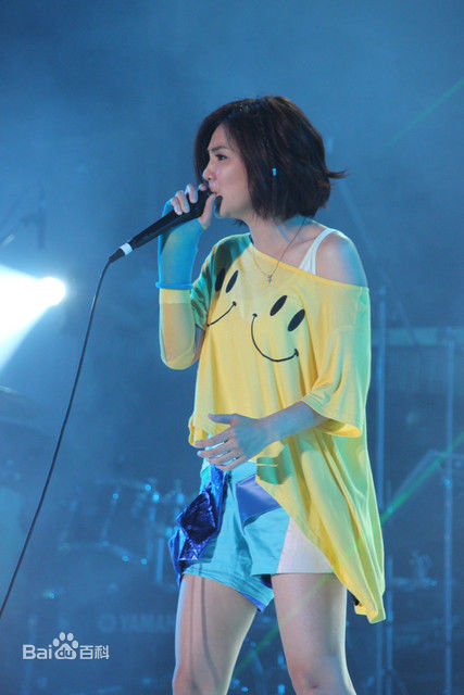 陈嘉桦(Ella、 Water（出道前）)2010个人代言舒跑素颜照壁纸