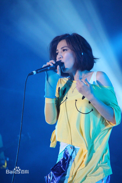 陈嘉桦(Ella、 Water（出道前）)2010个人代言舒跑素颜照壁纸