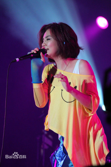 陈嘉桦(Ella、 Water（出道前）)2010个人代言舒跑素颜照壁纸