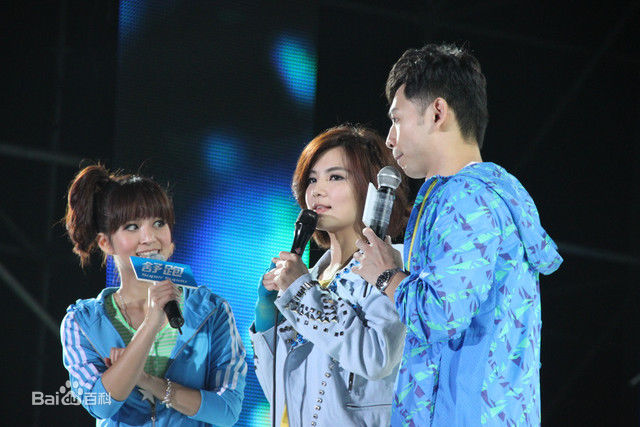 陈嘉桦(Ella、 Water（出道前）)2010个人代言舒跑素颜照壁纸