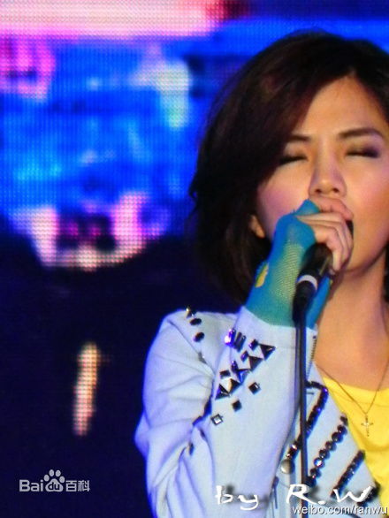 陈嘉桦(Ella、 Water（出道前）)2010个人代言舒跑素颜照壁纸