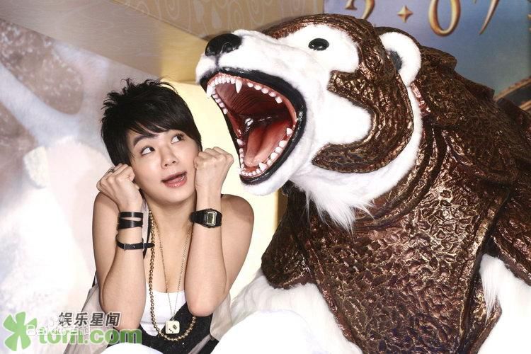 陈嘉桦(Ella、 Water（出道前）)2007个人代言黄金罗盘性感图片图集