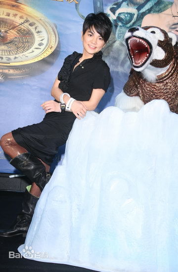 陈嘉桦(Ella、 Water（出道前）)2007个人代言黄金罗盘性感图片图集