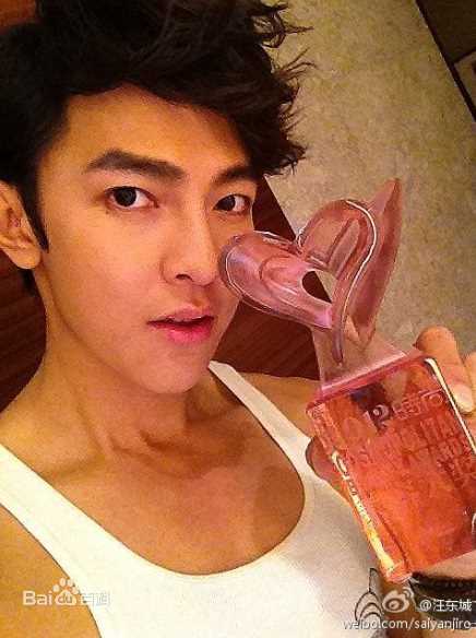 汪东城(Jiro Wang)获奖图片前后照片