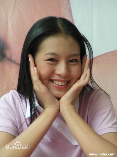 刘品言(Esther Lau)生活照壁纸壁纸