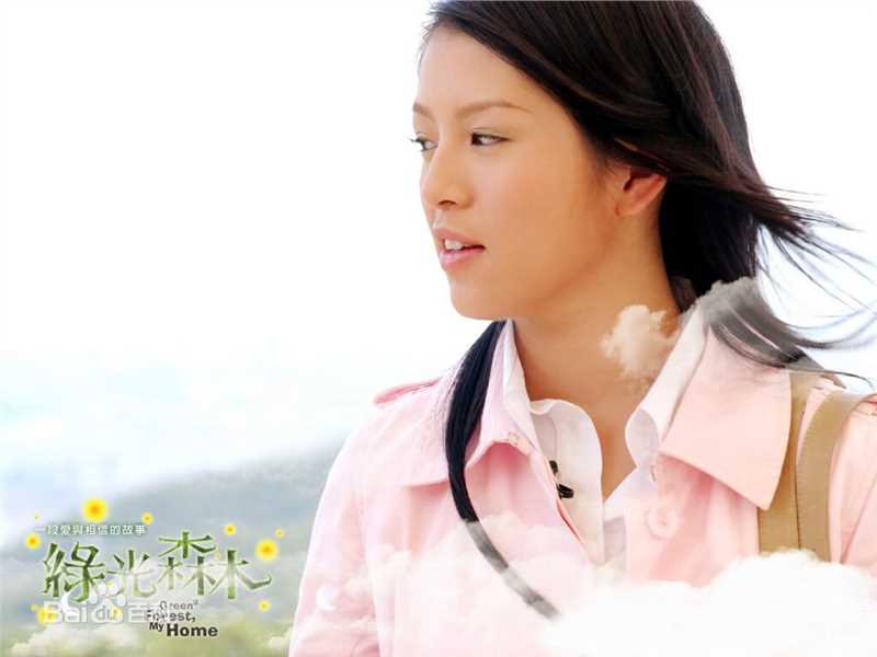 刘品言(Esther Lau)饰演的角色素颜照相册