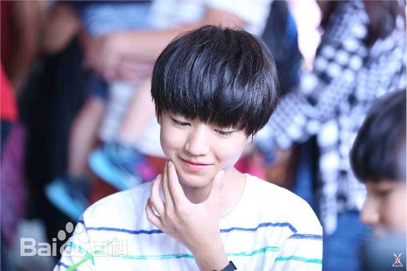 王俊凯(Karry)综艺图册（一）素颜照相册