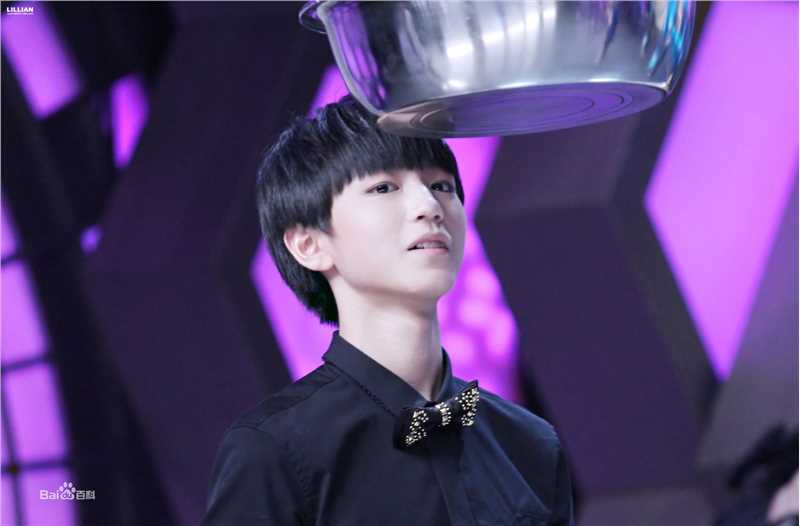 王俊凯(Karry)综艺图册（一）素颜照相册