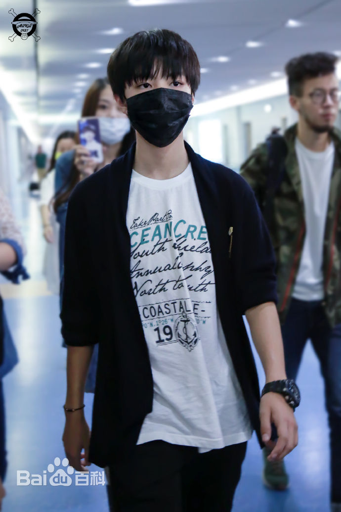 王俊凯(Karry)机场图册（二）生活照