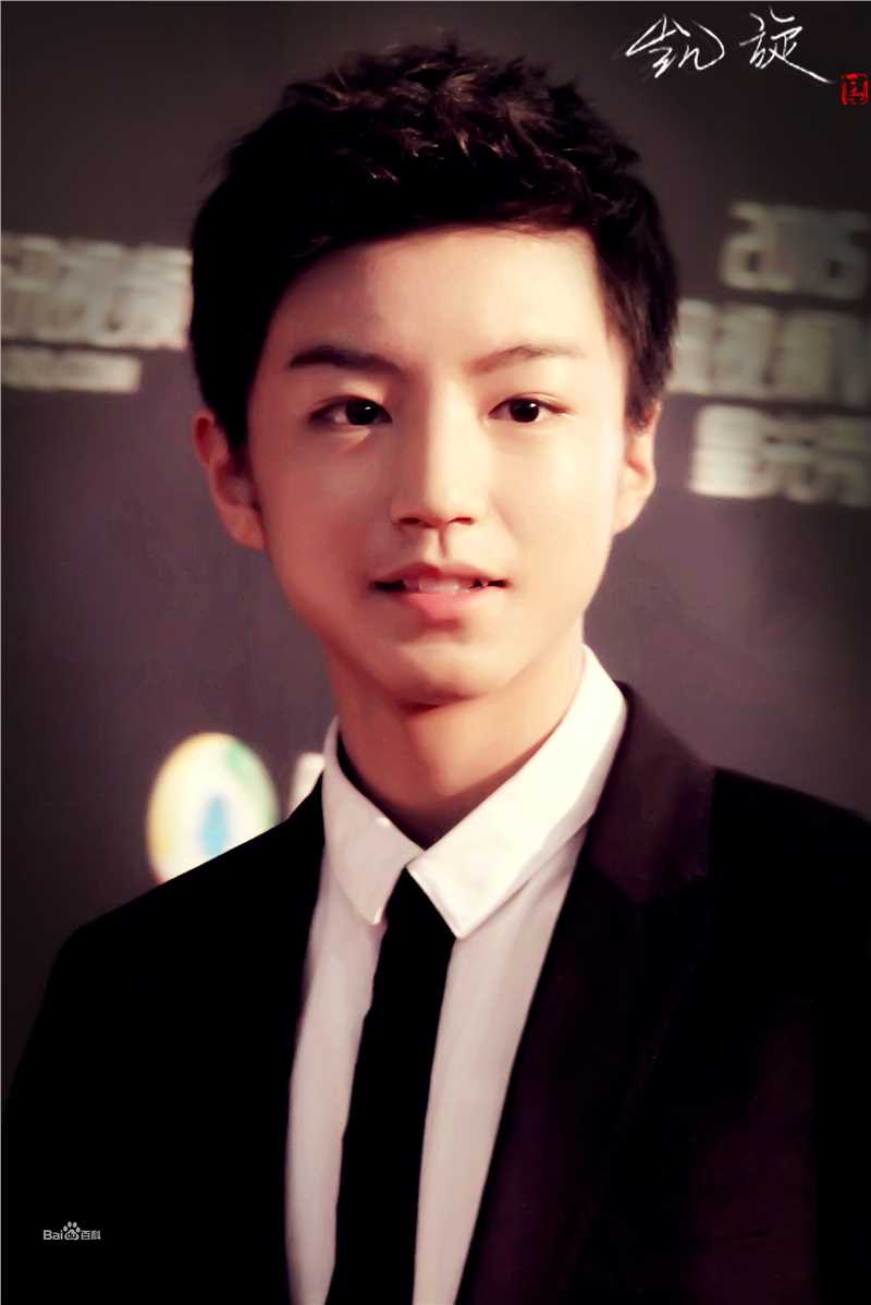 王俊凯(Karry)红毯图册（一）前后照片