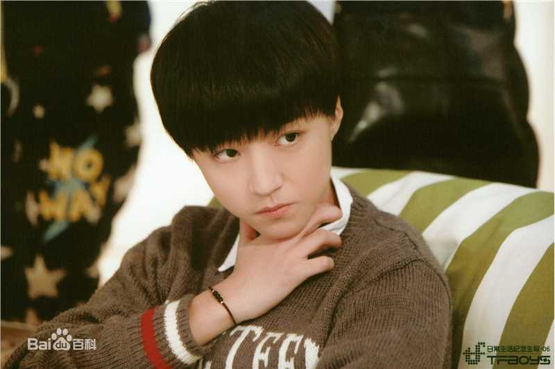 王俊凯(Karry)个人生写（二）性感图片图集