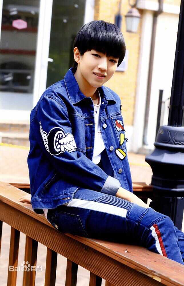 王俊凯(Karry)个人生写（二）性感图片图集