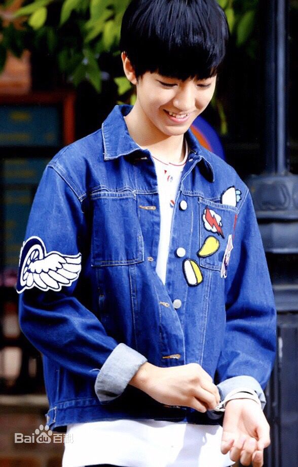 王俊凯(Karry)个人生写（二）性感图片图集