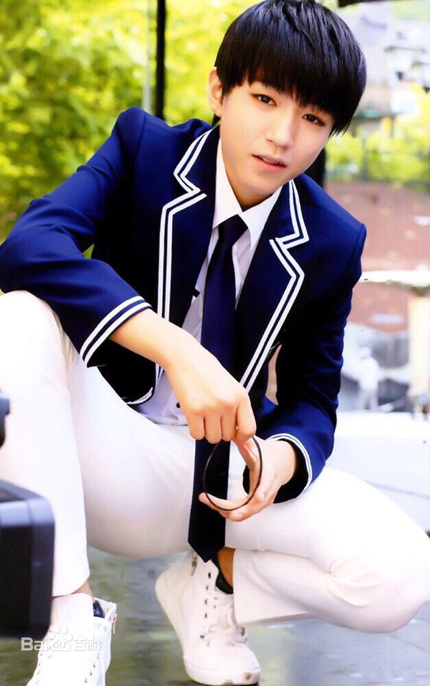 王俊凯(Karry)个人生写（二）性感图片图集