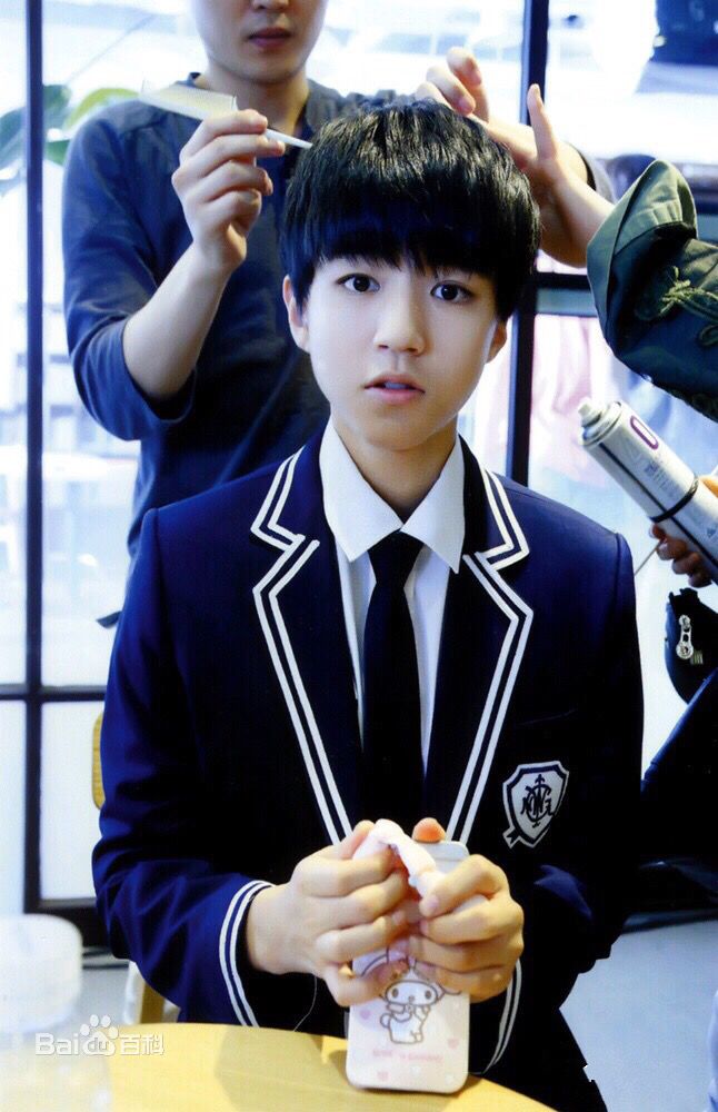 王俊凯(Karry)个人生写（二）性感图片图集