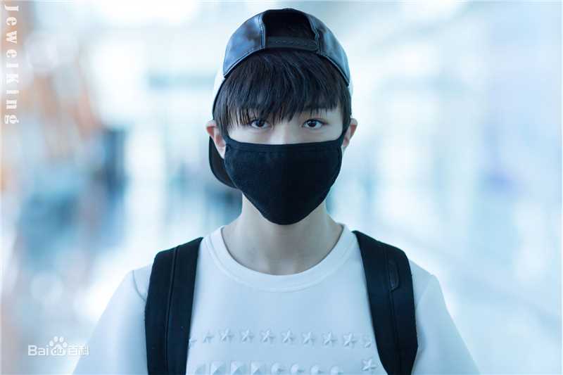 王俊凯(Karry)画报人生（一）图册