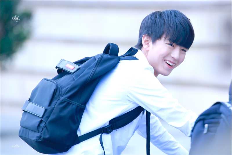 王俊凯(Karry)画报人生（二）素颜照相册