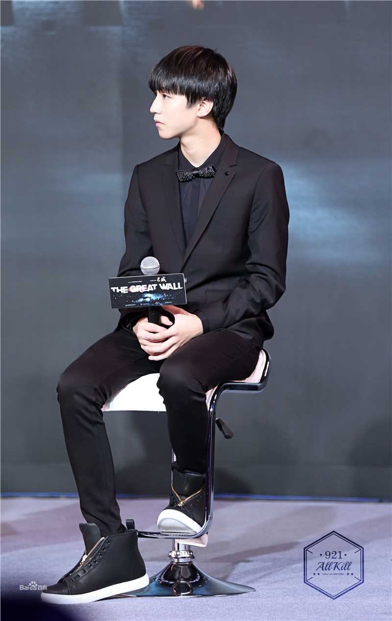 王俊凯(Karry)采访图册壁纸壁纸