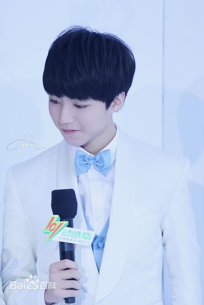 王俊凯(Karry)采访图册壁纸壁纸