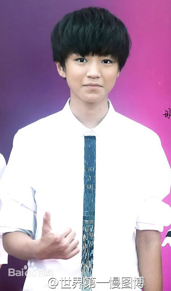 王俊凯(Karry)采访图册壁纸壁纸