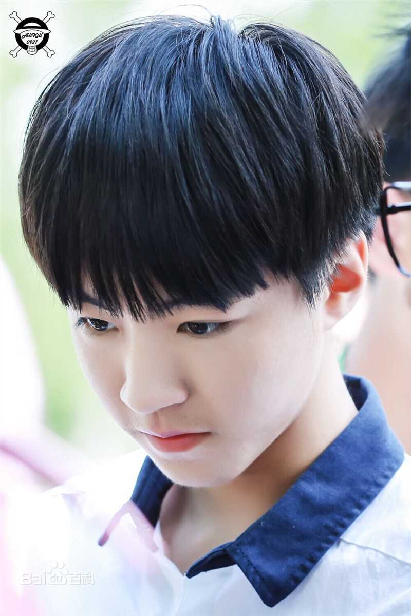 王俊凯(Karry)超少年密码生活照相册