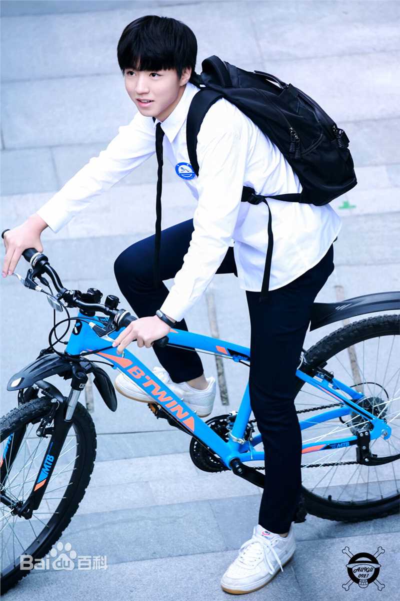 王俊凯(Karry)超少年密码生活照相册