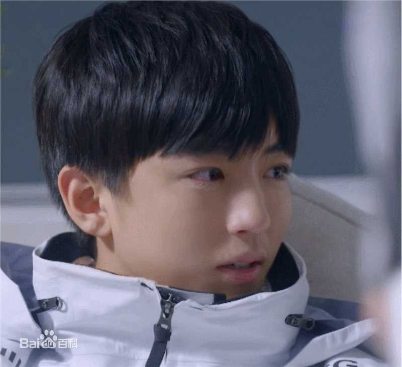 王俊凯(Karry)超少年密码生活照相册