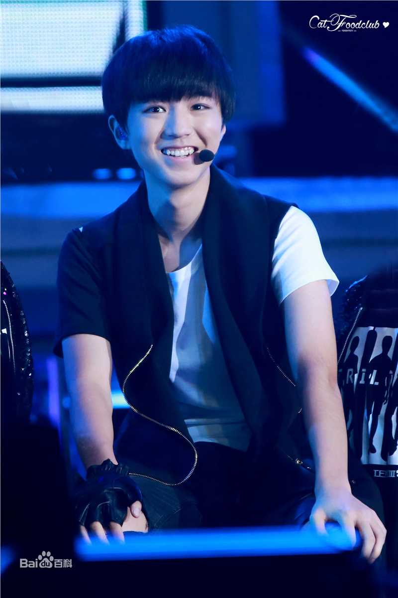 王俊凯(Karry)三周年粉丝见面会北京场壁纸壁纸