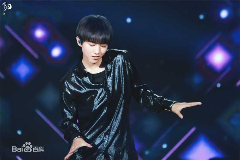 王俊凯(Karry)十七岁生日会壁纸壁纸