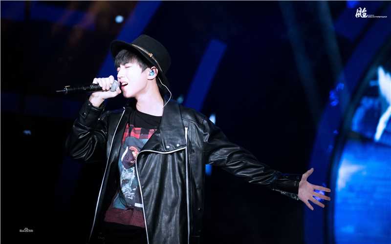 王俊凯(Karry)十七岁生日会壁纸壁纸