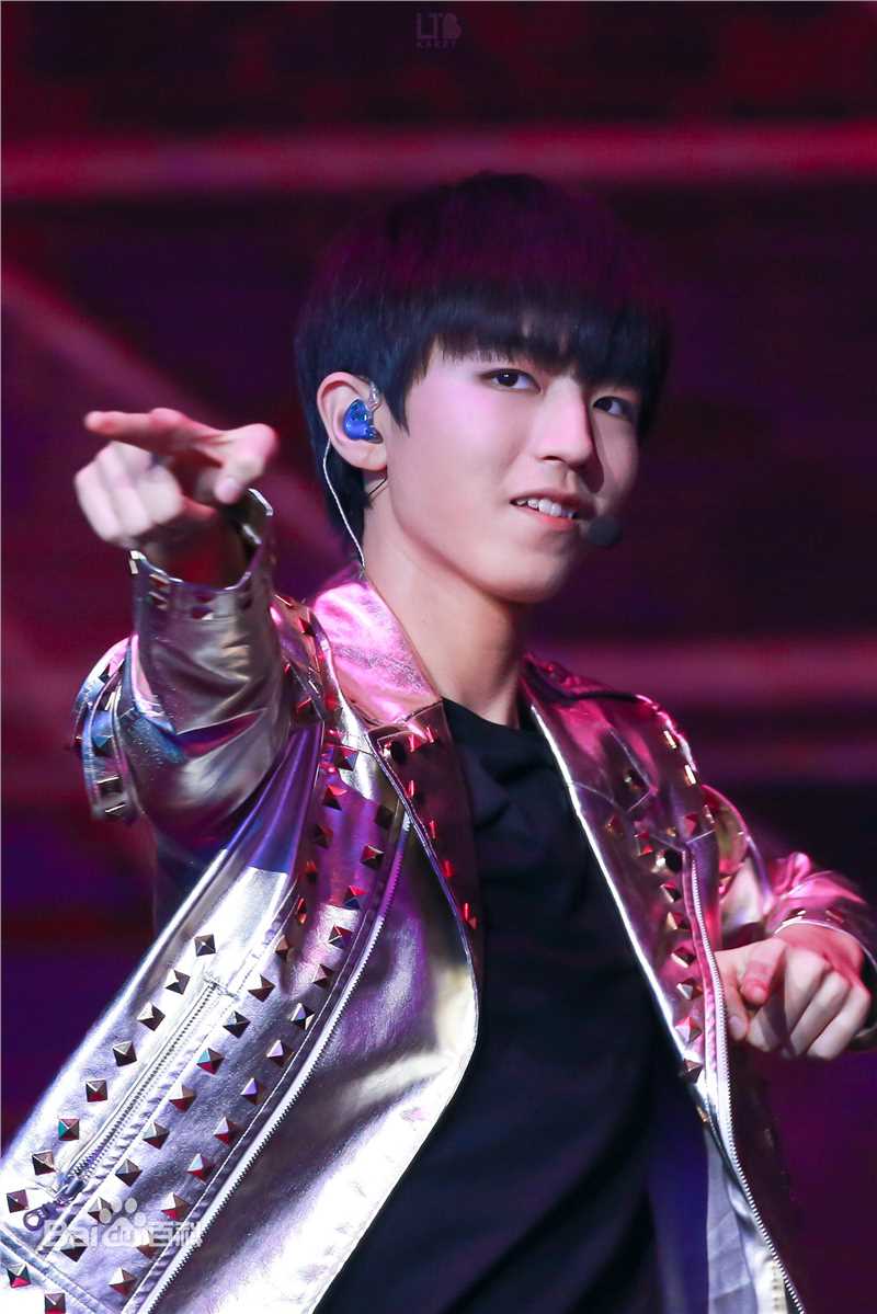 王俊凯(Karry)舞台表演（三）前后照片