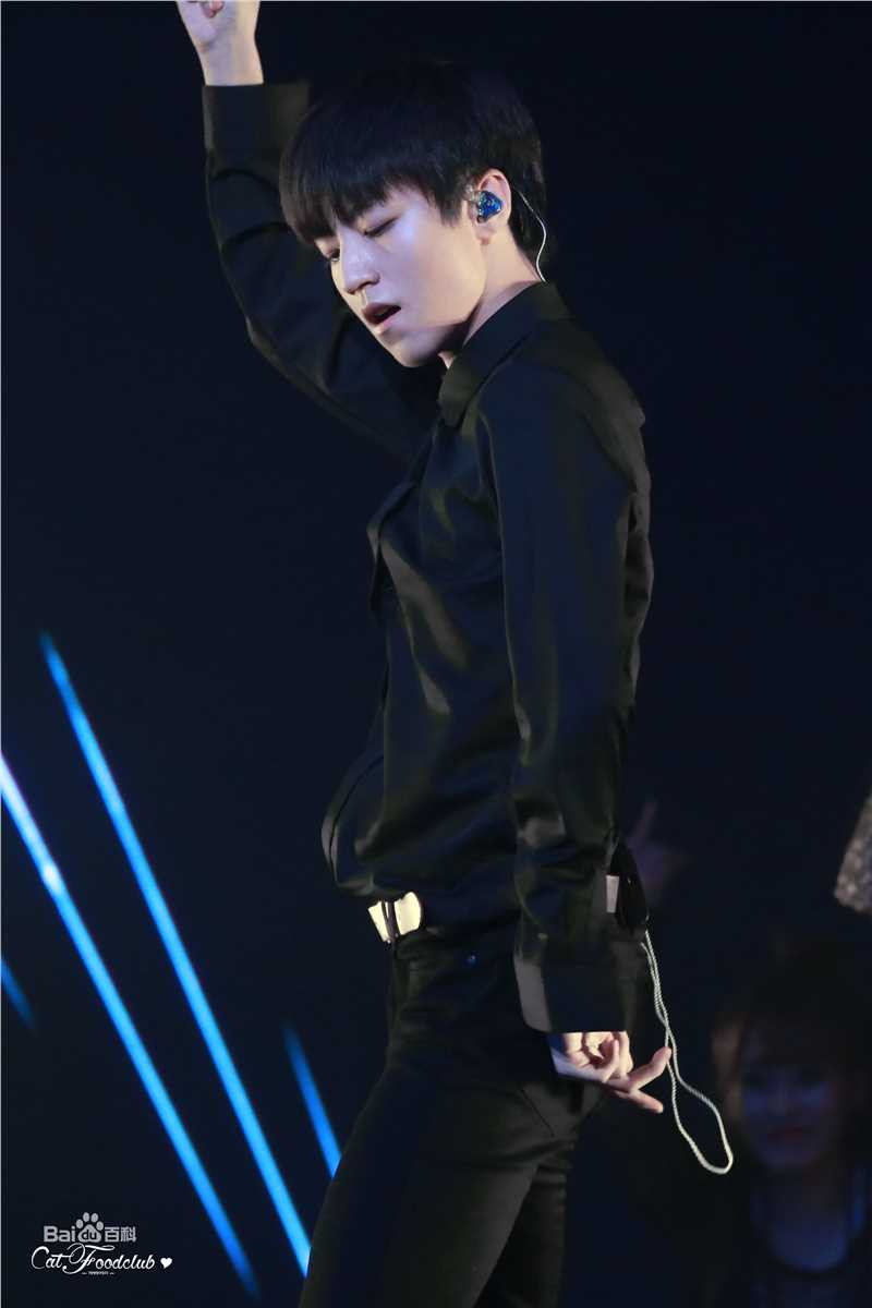 王俊凯(Karry)舞台表演（三）前后照片