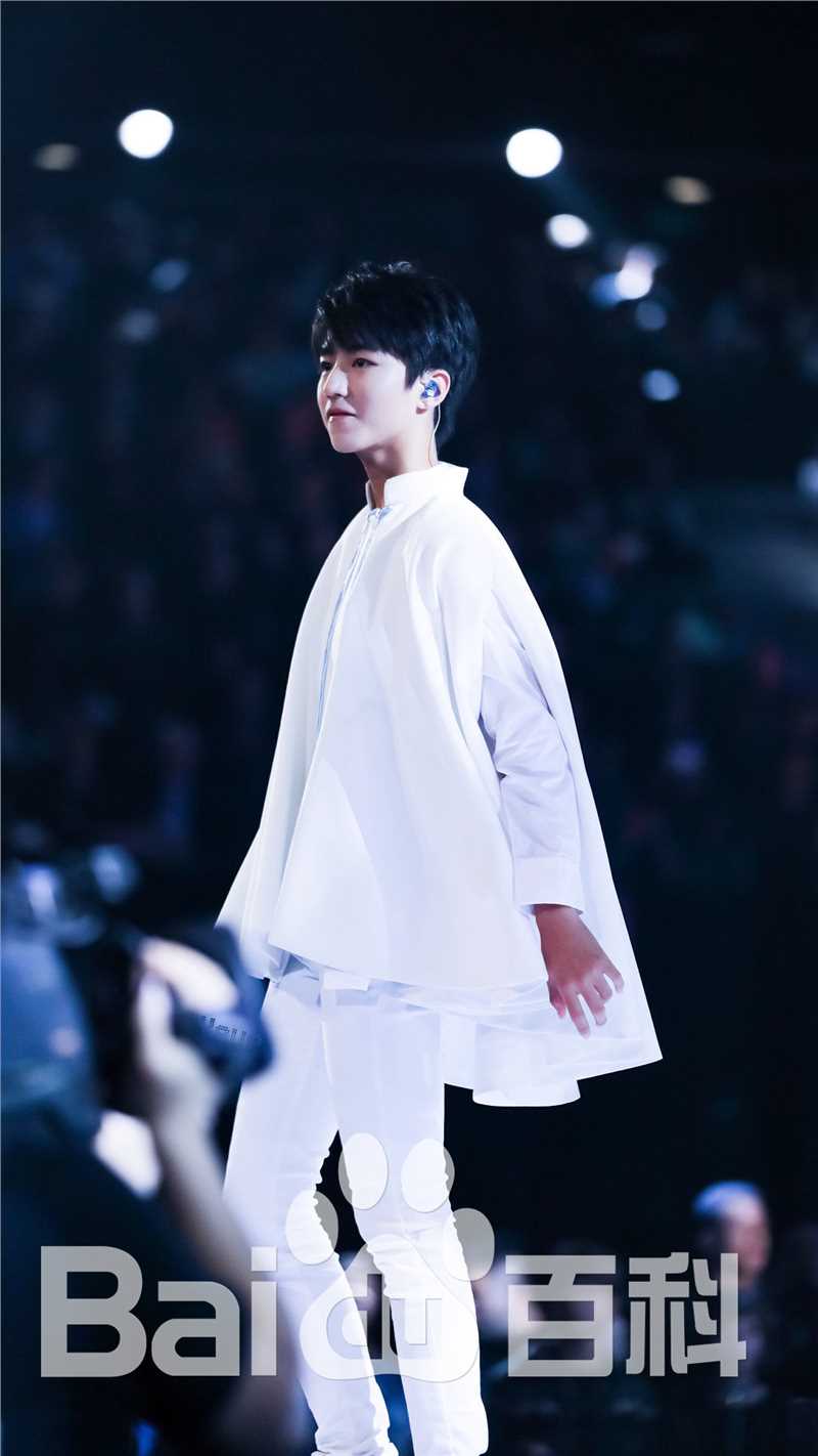 王俊凯(Karry)舞台表演（三）前后照片