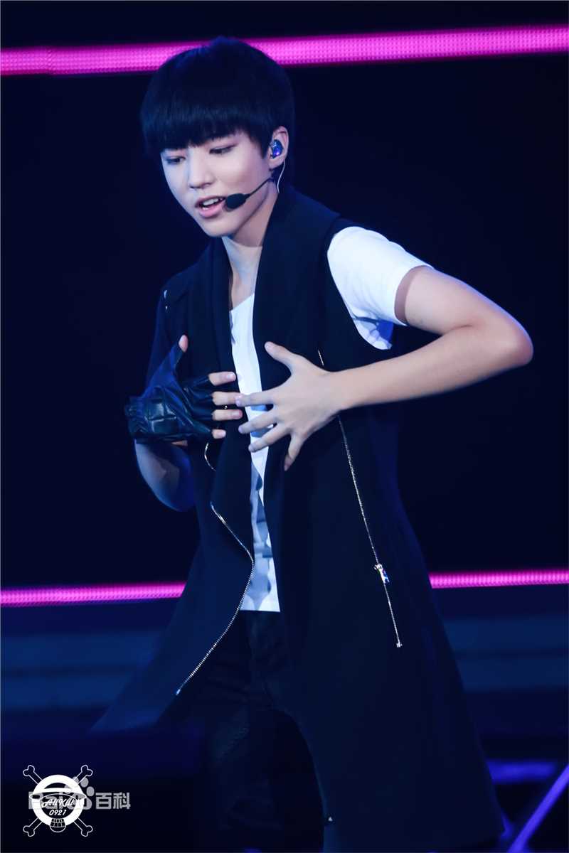 王俊凯(Karry)舞台表演（三）前后照片