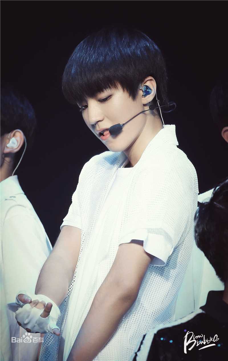 王俊凯(Karry)舞台表演（三）前后照片