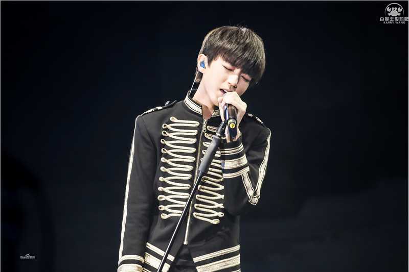 王俊凯(Karry)舞台表演（三）前后照片