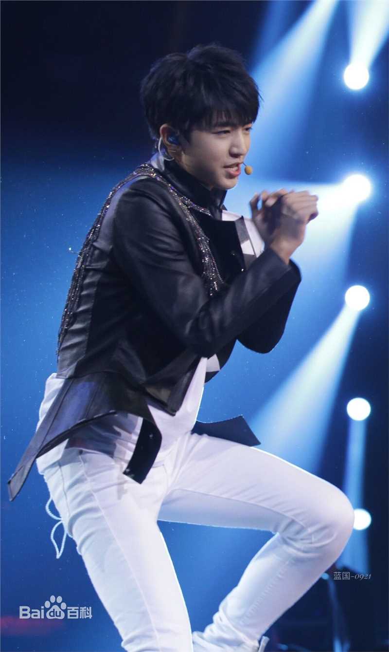 王俊凯(Karry)舞台表演（三）前后照片