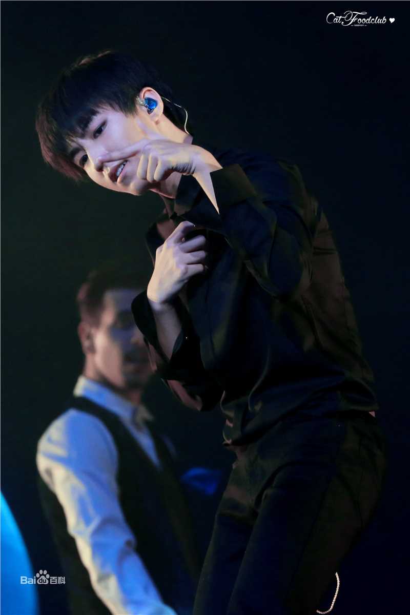 王俊凯(Karry)舞台表演（三）前后照片