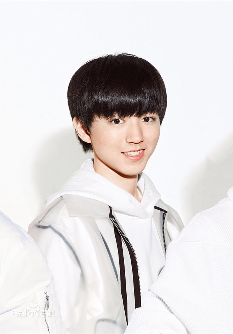 王俊凯(Karry)时尚·COOPOLITAN素颜照相册