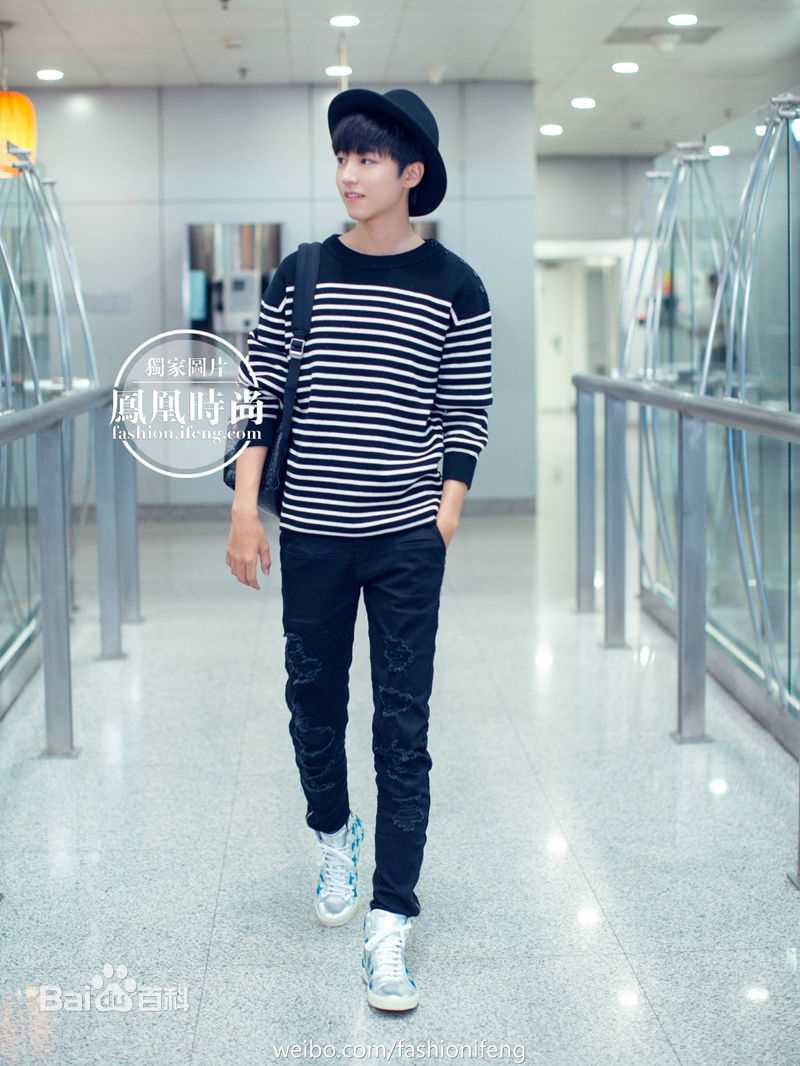 王俊凯(Karry)时尚街拍前后照片