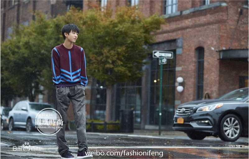 王俊凯(Karry)时尚街拍前后照片