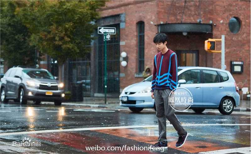 王俊凯(Karry)时尚街拍前后照片