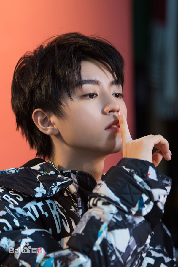 王俊凯(Karry)最优质《红秀GRAZIA》第327期双封面相册