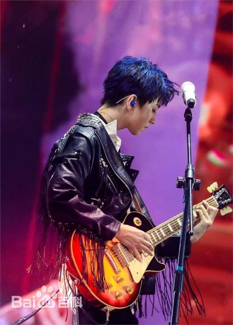 王俊凯(Karry)四周年粉丝见面会-南京素颜照相册