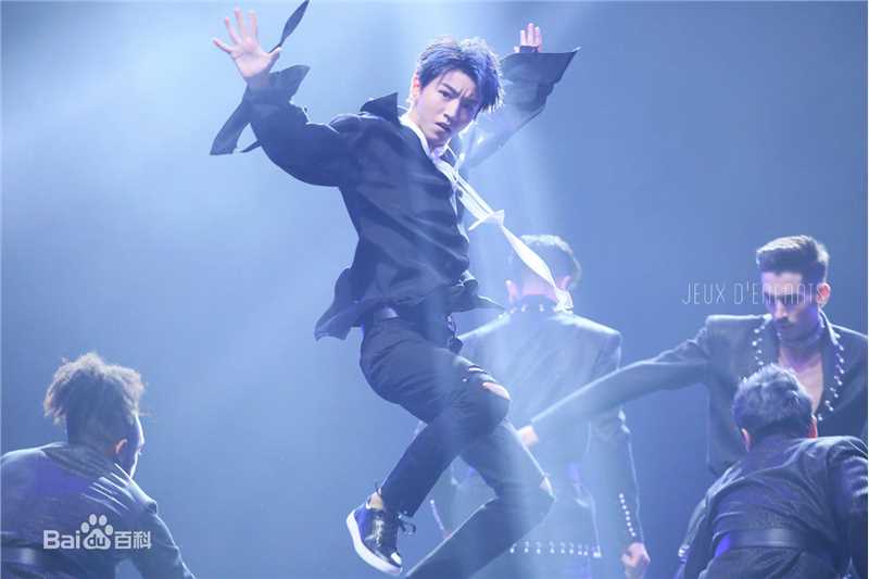 王俊凯(Karry)四周年粉丝见面会-南京素颜照相册