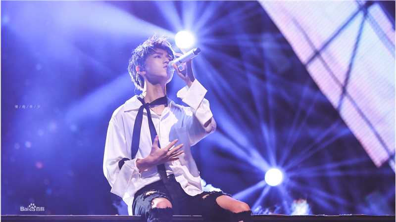 王俊凯(Karry)四周年粉丝见面会-南京素颜照相册