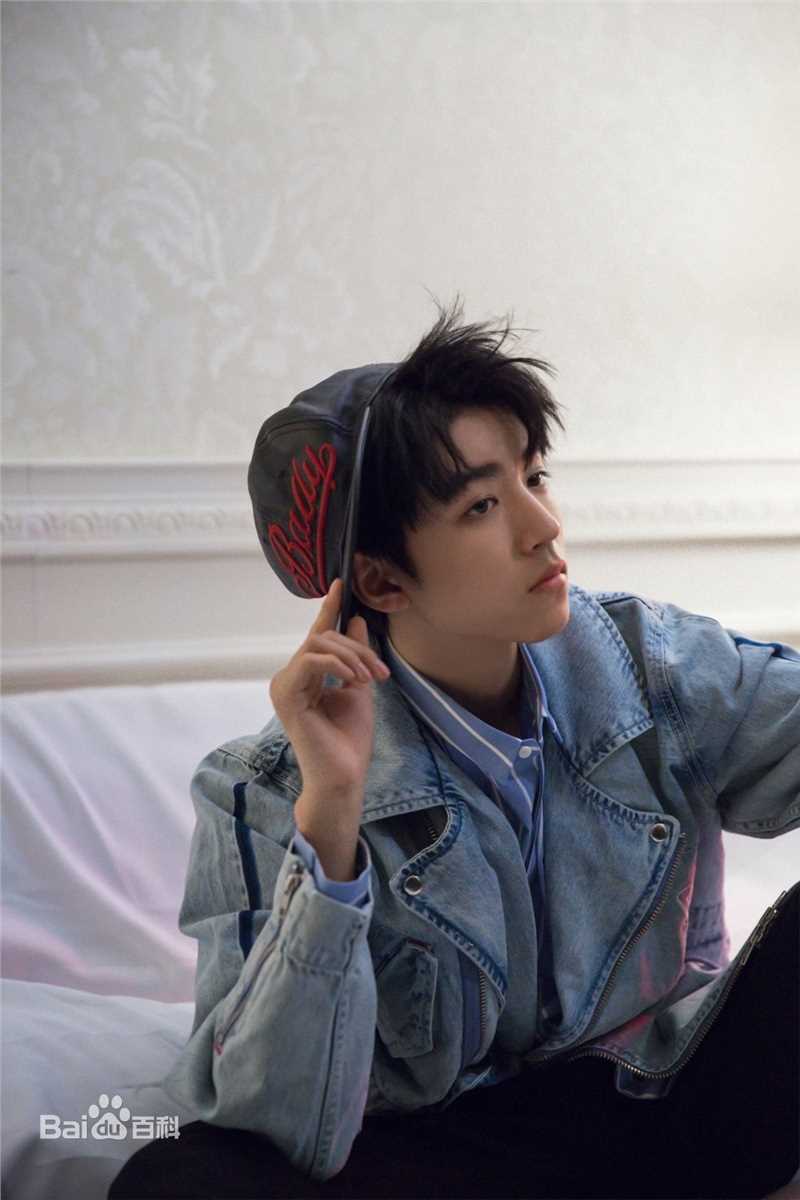 高清王俊凯(Karry)在《OK!精彩》2018年5月刊中的图集