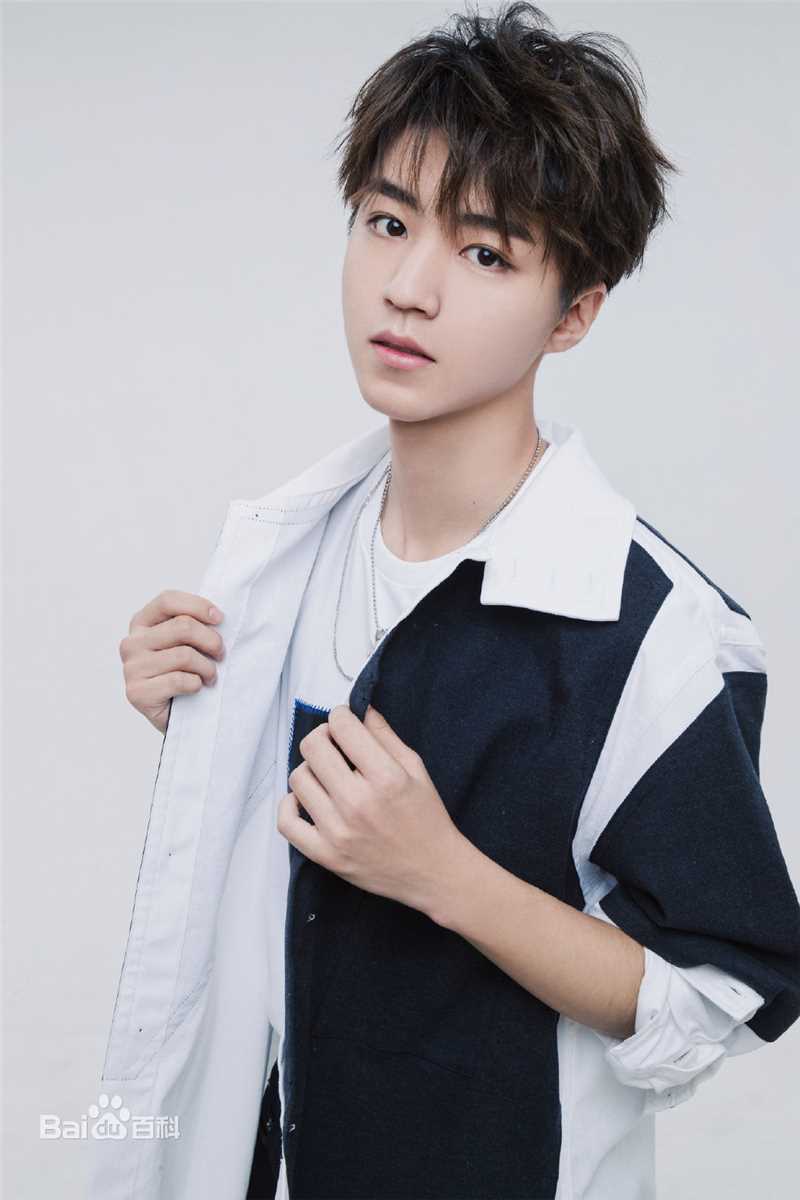 王俊凯(Karry)五周年粉丝见面会素颜照相册